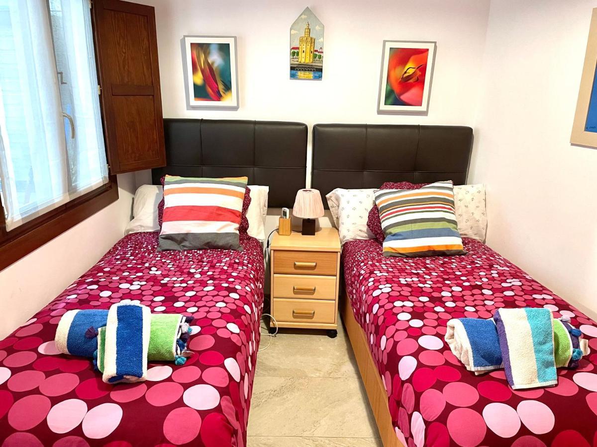 Apartamento Centro Plaza Salvador, Wifi Free& Parking Opcional Севилья Экстерьер фото