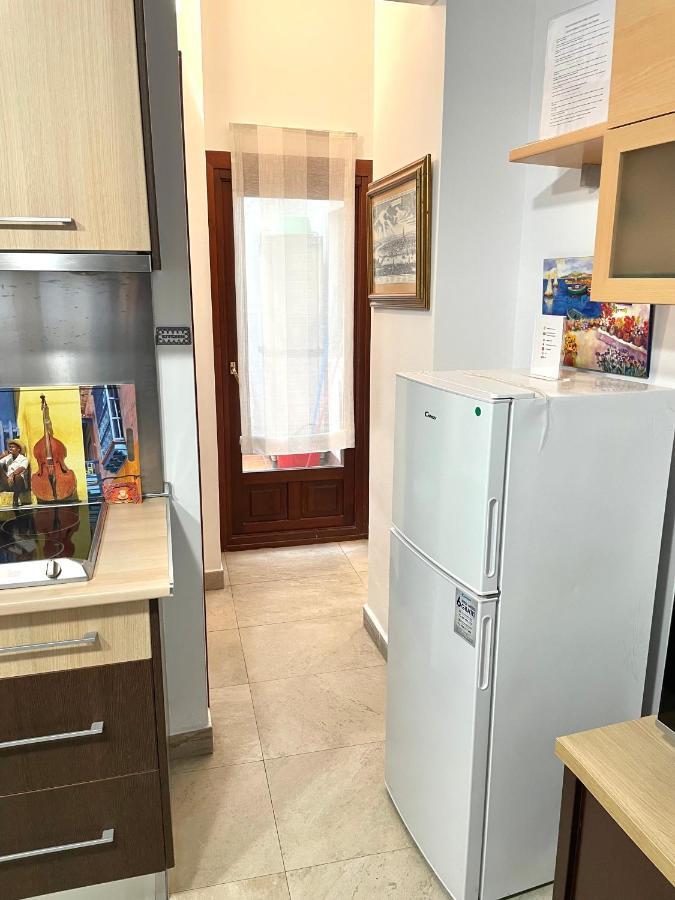 Apartamento Centro Plaza Salvador, Wifi Free& Parking Opcional Севилья Экстерьер фото