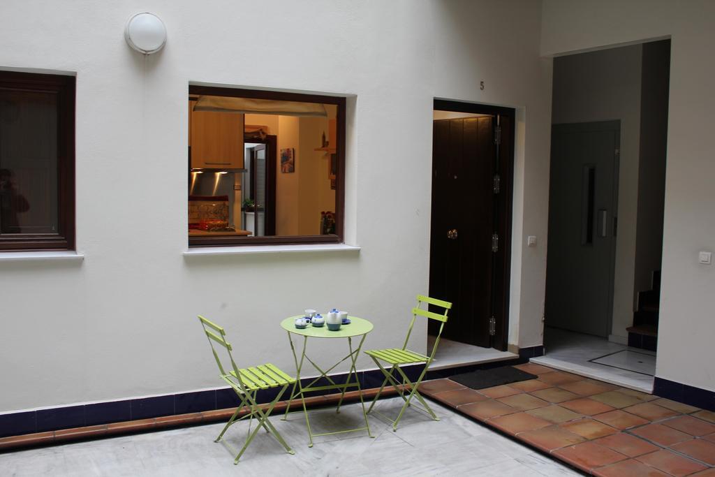 Apartamento Centro Plaza Salvador, Wifi Free& Parking Opcional Севилья Экстерьер фото